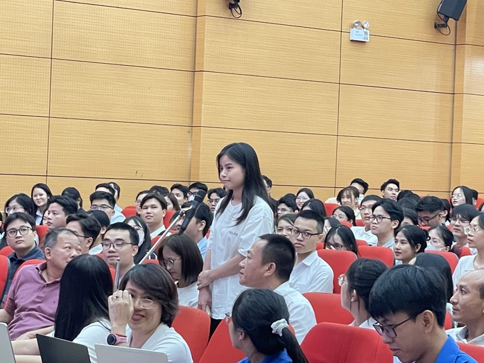 PGS. Nguyễn Lân Hiếu nói về màn đấu trí chọn chuyên ngành bác sĩ nội trú đang hot trên MXH - 2