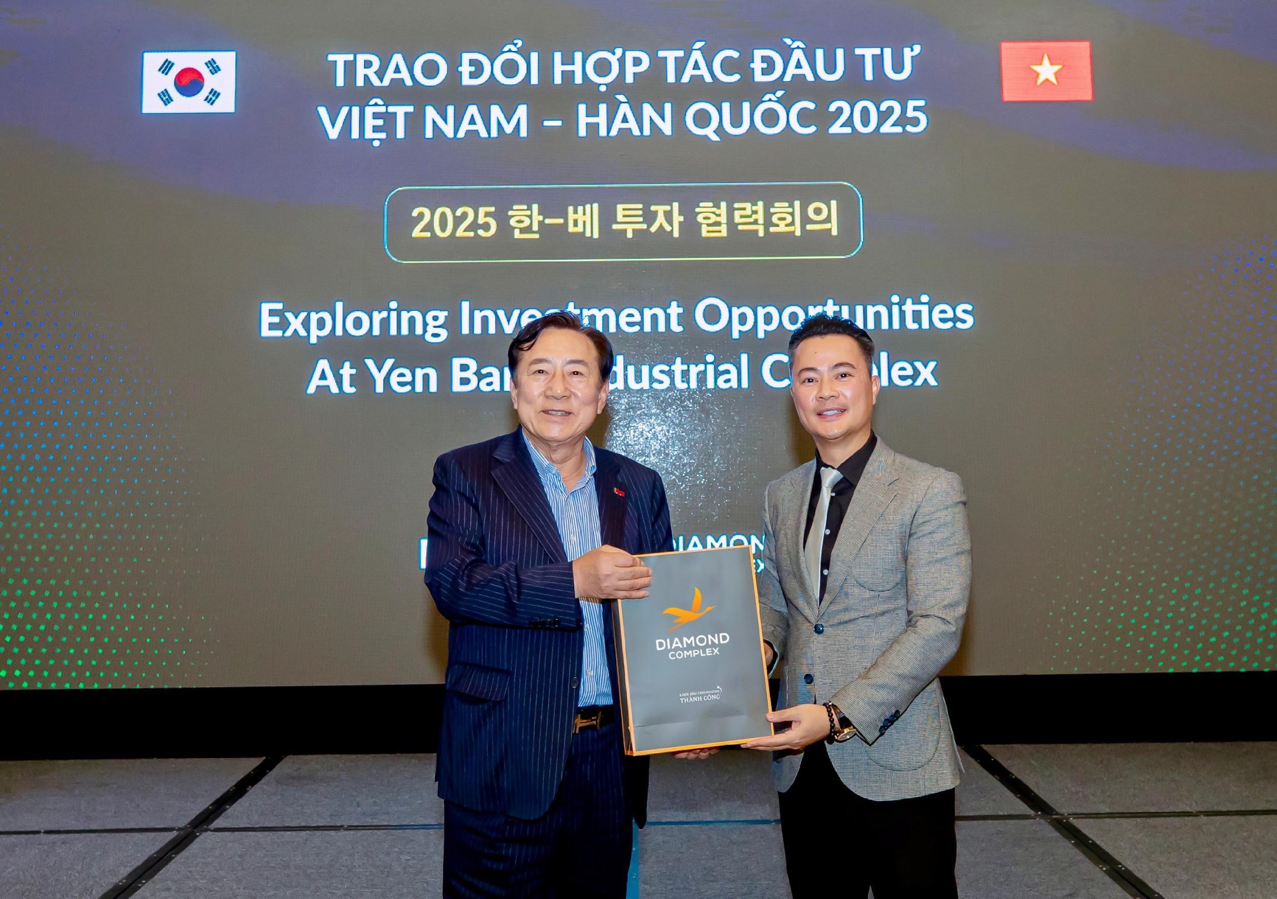 “Trao đổi hợp tác đầu tư Việt Nam – Hàn Quốc 2025”: Khẳng định sức hút đầu tư với Cụm công nghiệp Yên Bằng - 2