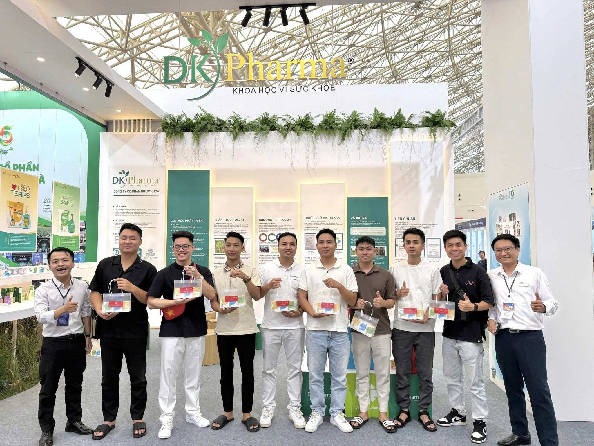 Thương hiệu nhỏ mắt quen thuộc gây chú ý ở triển lãm thành tựu đất nước - 3