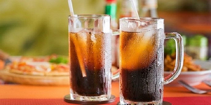 5 thực phẩm hủy hoại xương khớp mà nhiều người Việt vẫn mê mẩn! - 2