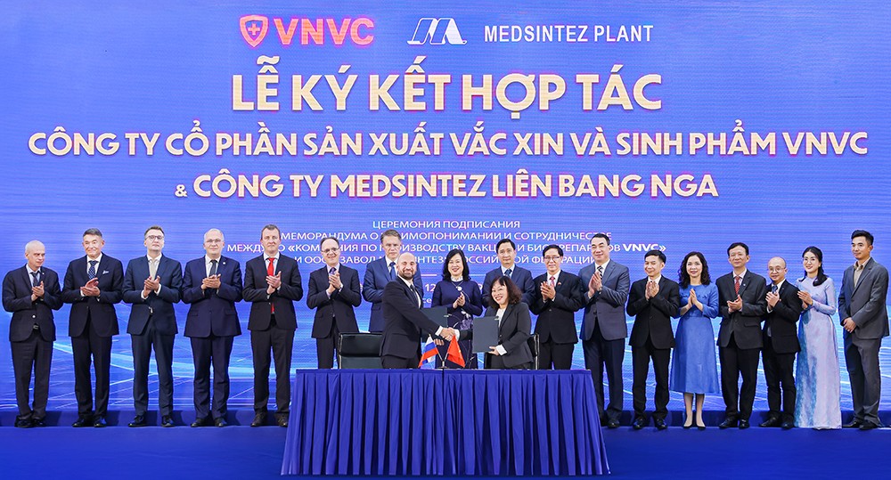 Nga chuyển giao nhiều loại thuốc sinh học cho Nhà máy Vắc xin và Sinh phẩm VNVC của Việt Nam - 1