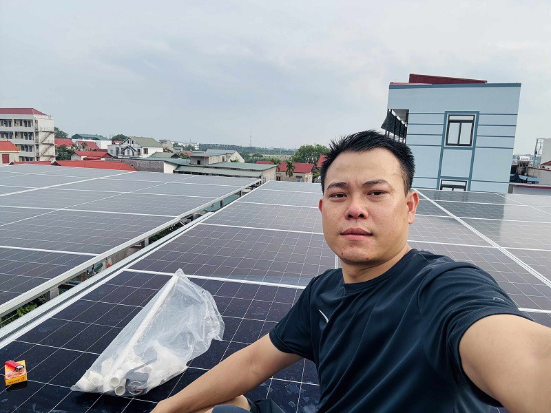 9x lắp điện mặt trời mái nhà, dùng “tẹt ga” vẫn thừa cho hàng xóm dùng ké khi mất điện - 1