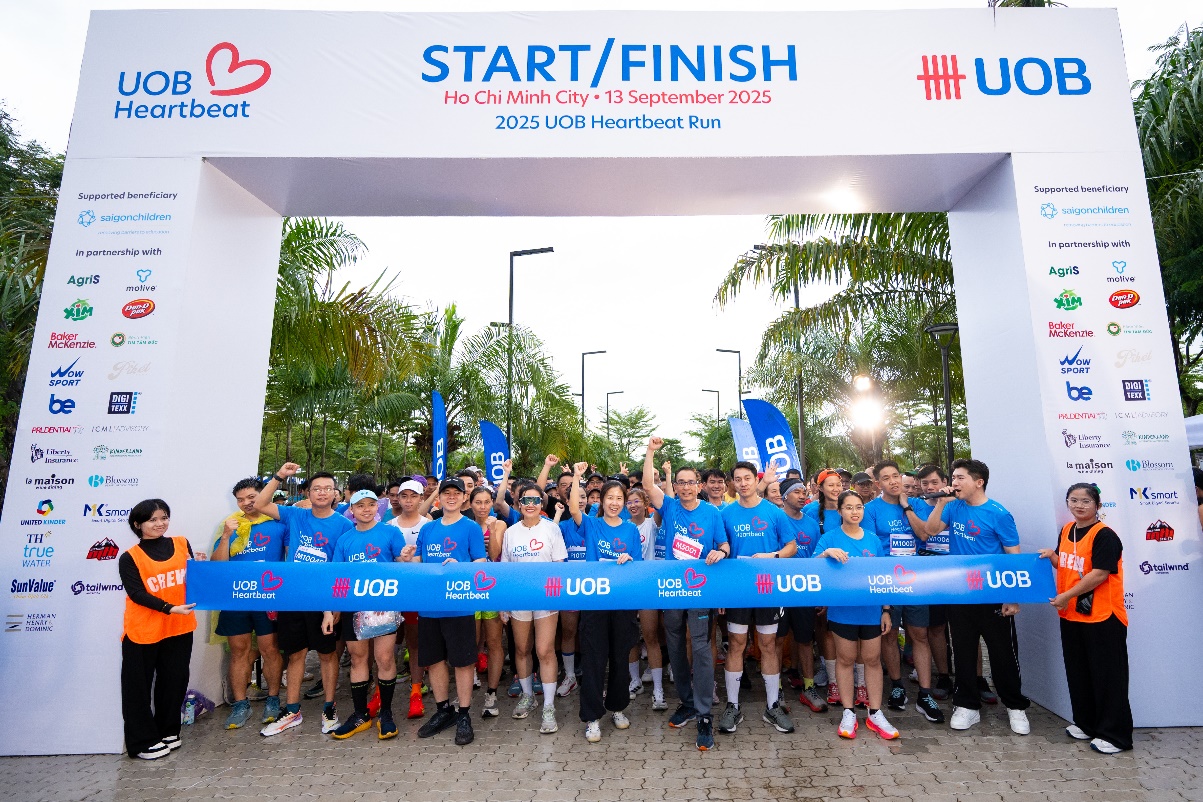 Giải chạy bộ UOB Heartbeat Run 2025 gây quỹ hơn 940 triệu đồng - 1