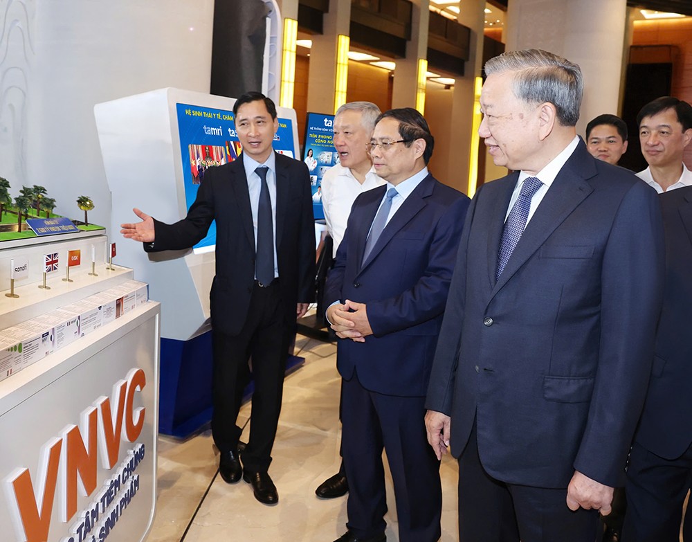 Bệnh viện Đa khoa Tâm Anh vinh dự giới thiệu dàn Robot AI tại triển lãm Thành tựu Y tế nổi bật ở tòa nhà Quốc hội - 4