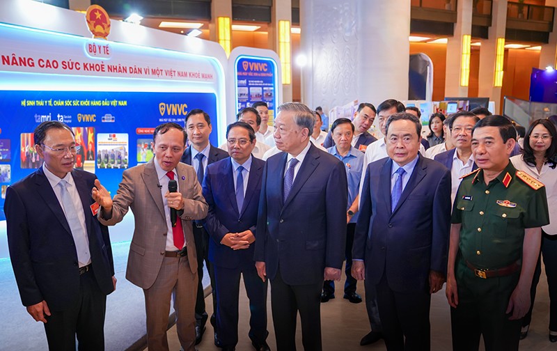 Bệnh viện Đa khoa Tâm Anh vinh dự giới thiệu dàn Robot AI tại triển lãm Thành tựu Y tế nổi bật ở tòa nhà Quốc hội - 2
