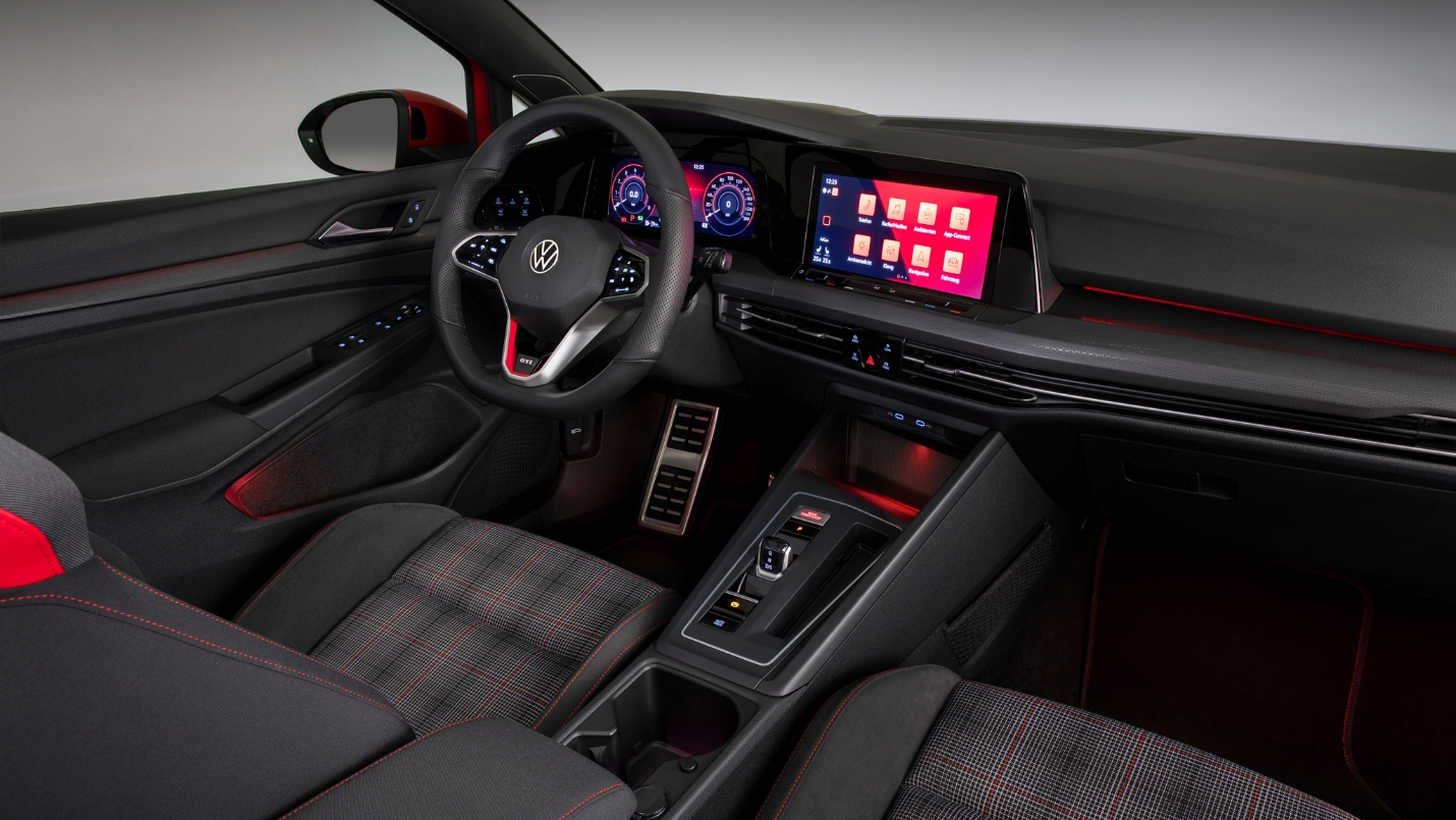 Golf TSI GTI: Chiếc xe thể thao dành cho người thích lái và có gu sống - 5