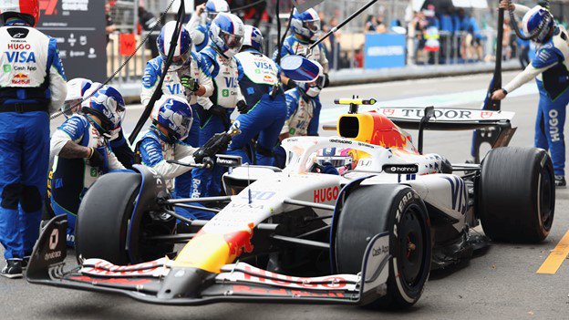 Đua xe F1, Azerbaijan GP: Verstappen chiến thắng, Piastri tiếp tục mắc lỗi “chí mạng” - 2