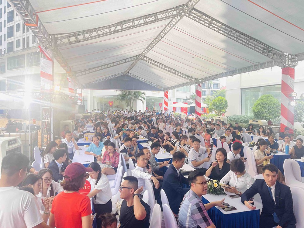 Nhà đầu tư đổ về Thái Nguyên “săn” quỹ căn cuối cùng đẹp nhất tòa B & C Tecco Elite City - 1