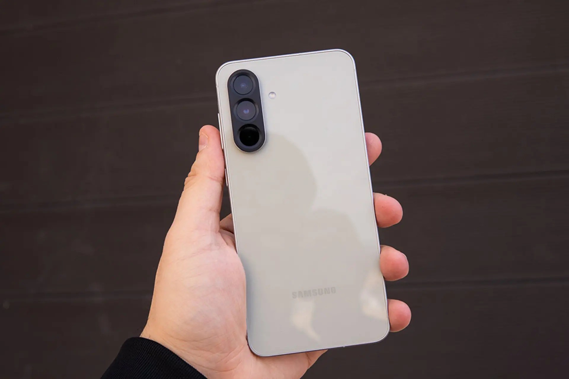 Top smartphone chống nước tốt, giá phải chăng - 1