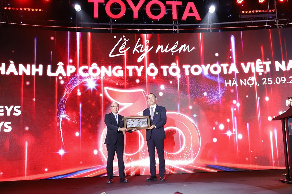 Những dấu ấn làm nên hành trình 30 năm rực rỡ của Toyota Việt Nam - 1