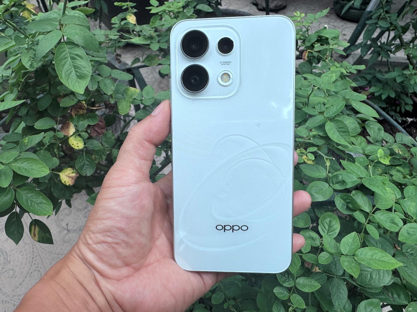 Đánh giá OPPO Reno16 Series: Thiết kế cực “độc”, camera quá “đỉnh” - 3