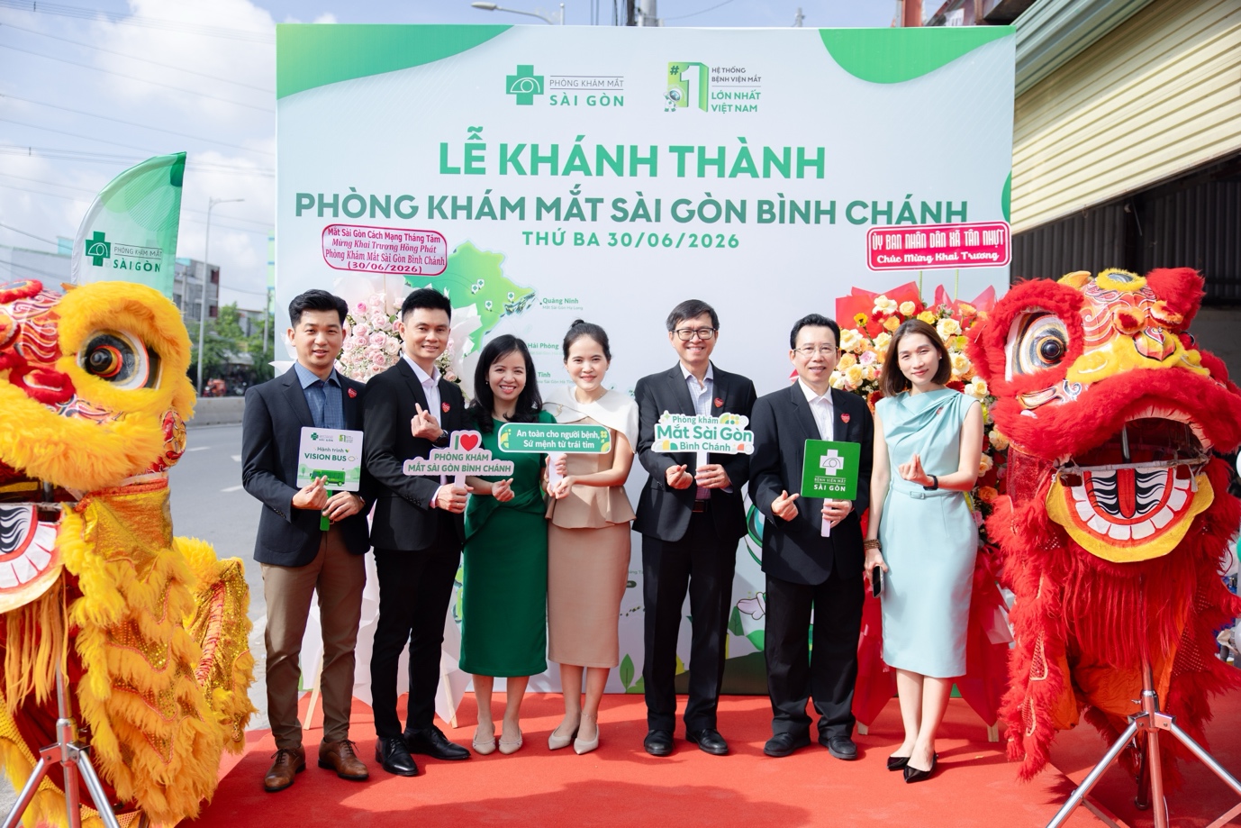 Phòng khám mắt Sài Gòn Bình Chánh chính thức khai trương - 2