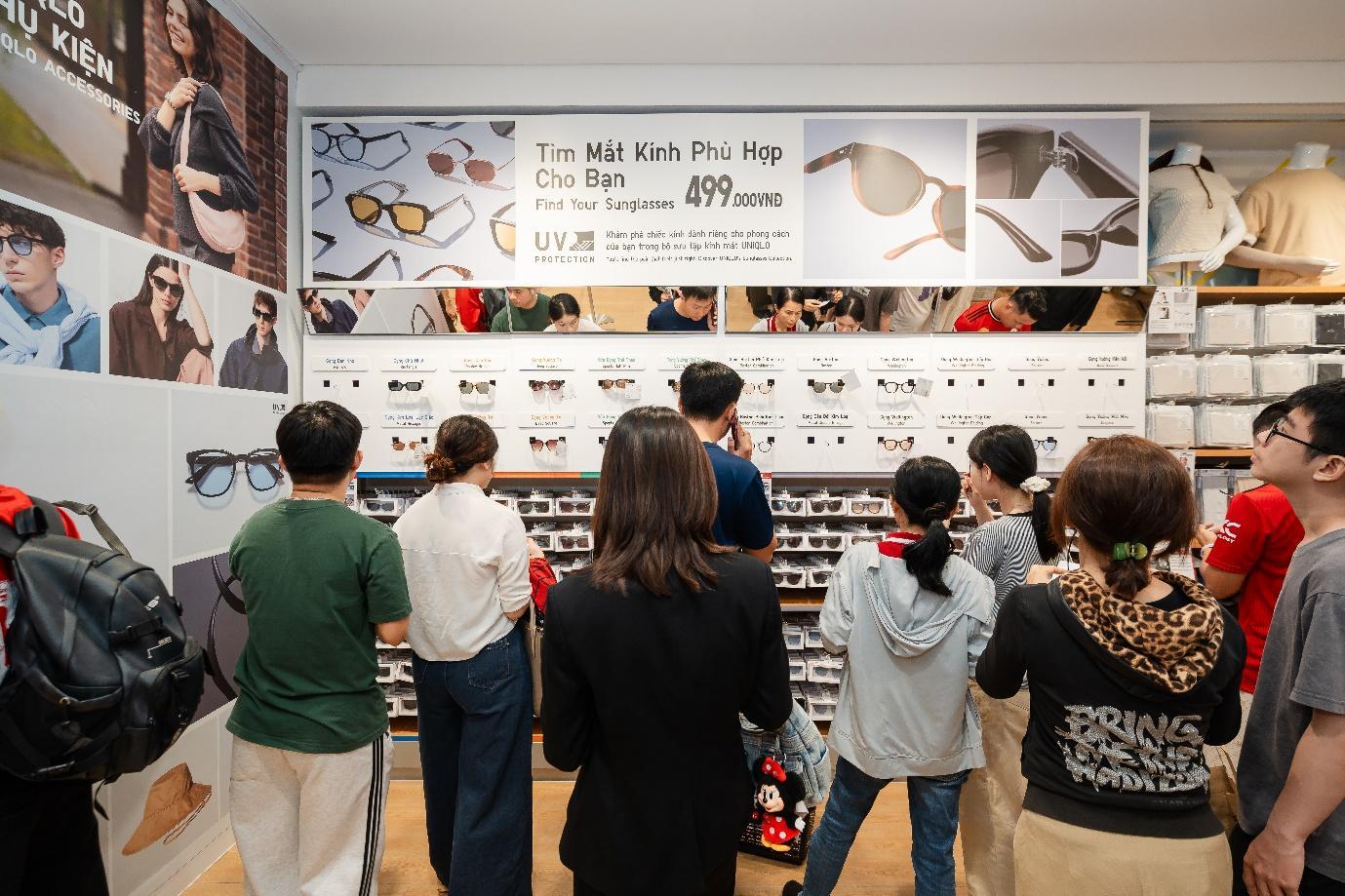 Sức hút khủng của UNIQLO tại Đà Nẵng: Hàng nghìn lượt khách đổ về trong ngày đầu tiên khai trương - 5