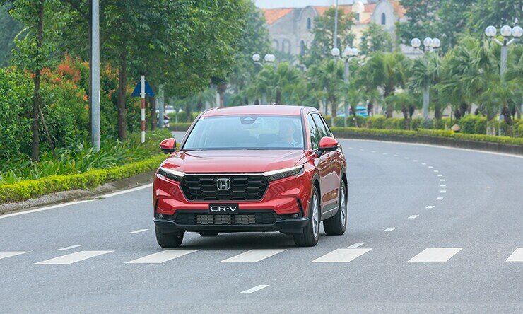 Bỏ thêm trăm triệu mua CR-V Hybrid hay lấy CX-5 cho kinh tế? - 9