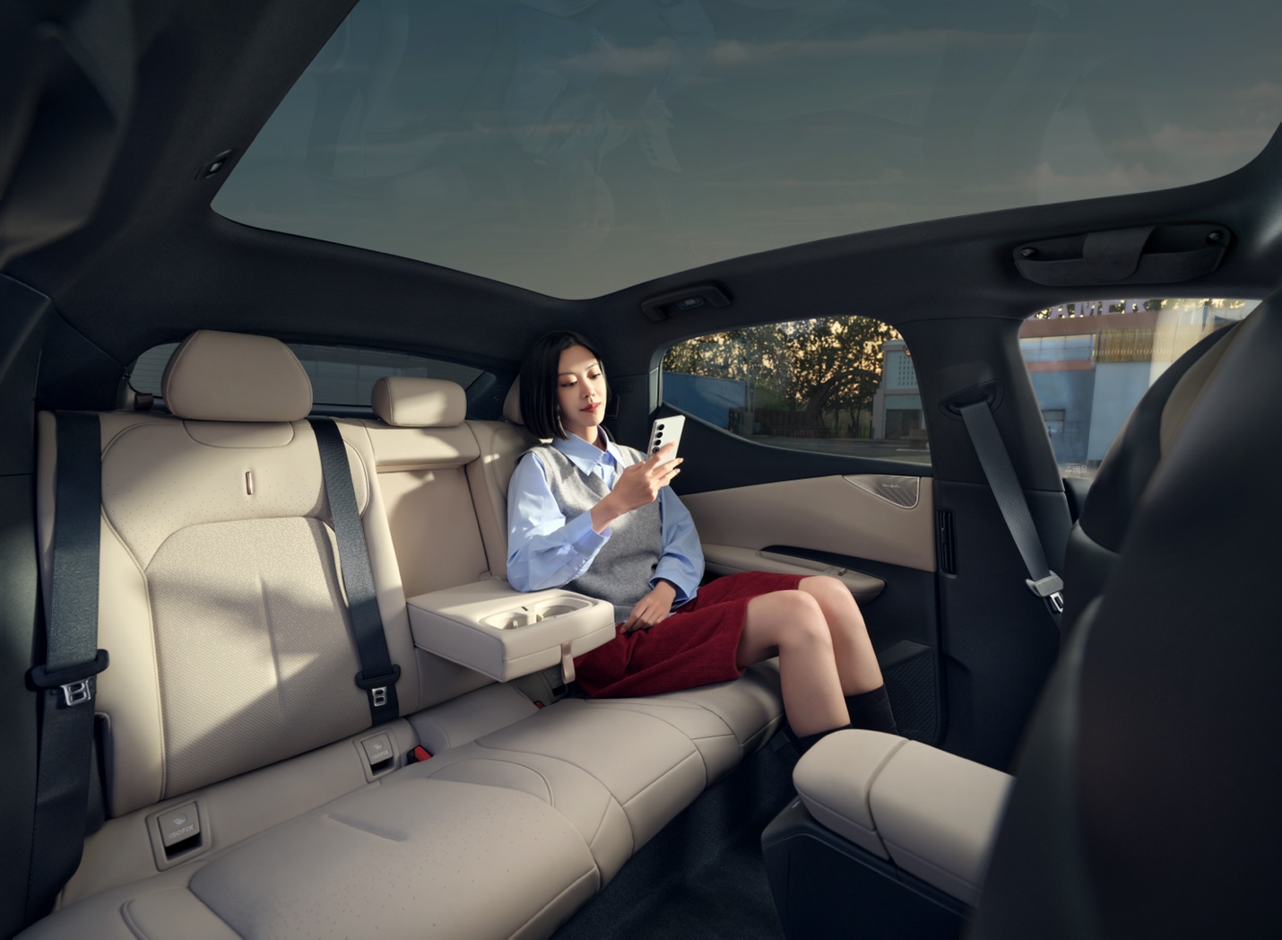 Lynk & Co 02 sắp bán tại Việt Nam: SUV điện thiết kế coupe, tăng tốc như xe thể thao - 4