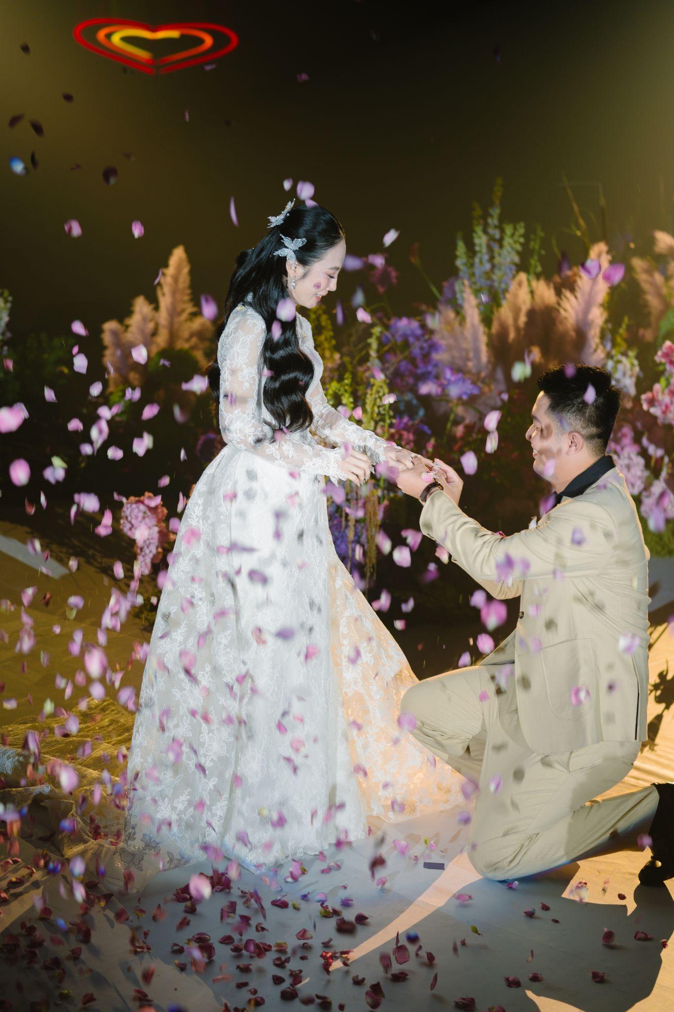 Từ những ngày khởi nghiệp gian khó đến hạnh phúc trọn vẹn của Ngọc Huyền - 2