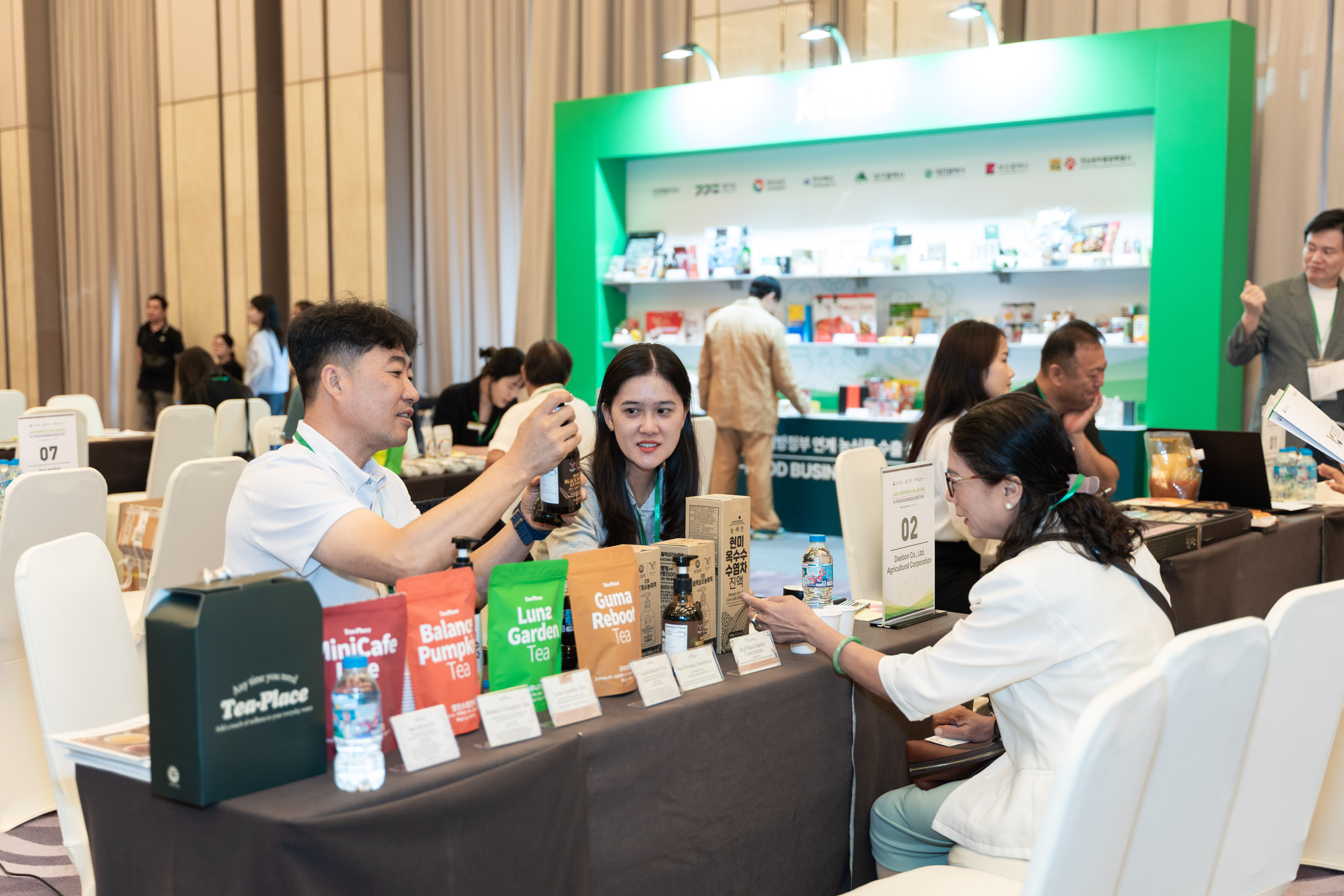 aT tạo bàn đạp đưa nông sản, thực phẩm địa phương Hàn Quốc vào thị trường Việt Nam - 2