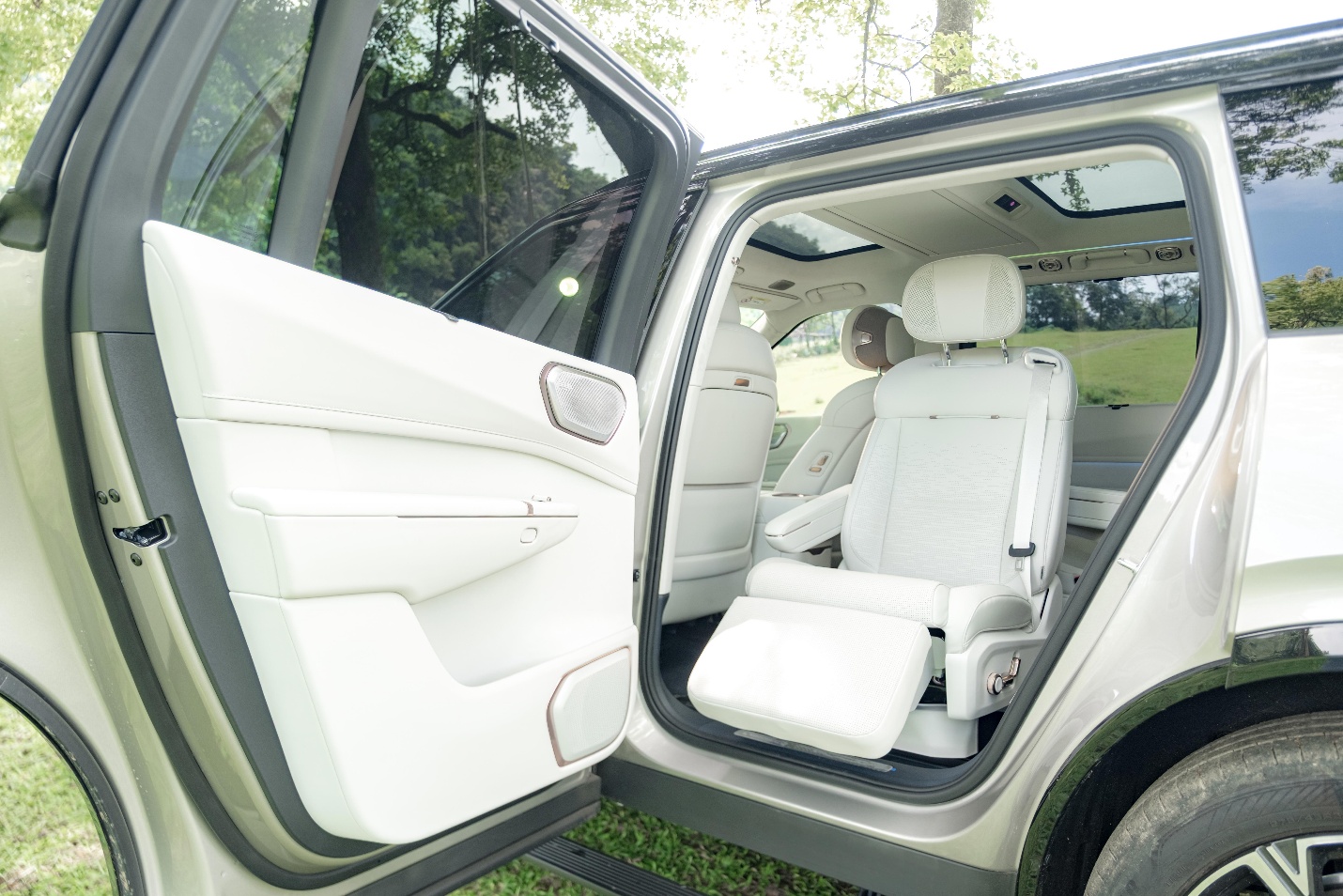 Lynk & Co 900 – Điểm nhấn SUV cao cấp hút khách đại gia Việt - 8