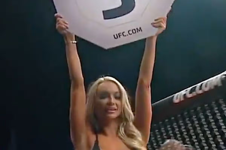 Mỹ nhân UFC có gần 8 triệu người "mê", khổ sở vì có vòng 1 quá cỡ - 1
