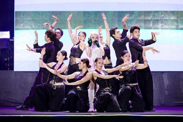 Nhạc hội VPBank Prime's Night bùng nổ cảm xúc, tiếp lửa hơn 10.500 runner chinh phục VPBank Ho Chi Minh City Music Half Marathon 2026 - 4