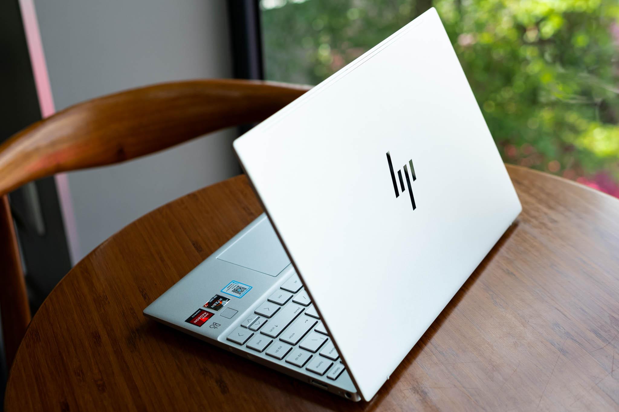 Sinh viên năm 3, năm 4 nên nâng cấp laptop như thế nào để phù hợp nhất? - 2