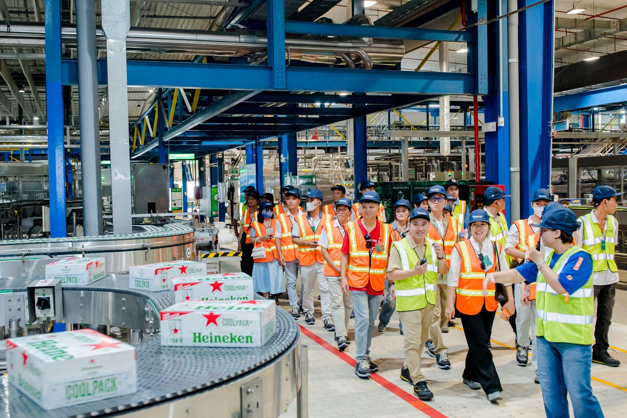 Đối tác của HEINEKEN Việt Nam ấn tượng với chương trình trải nghiệm nhà máy tại Đà Nẵng - 1