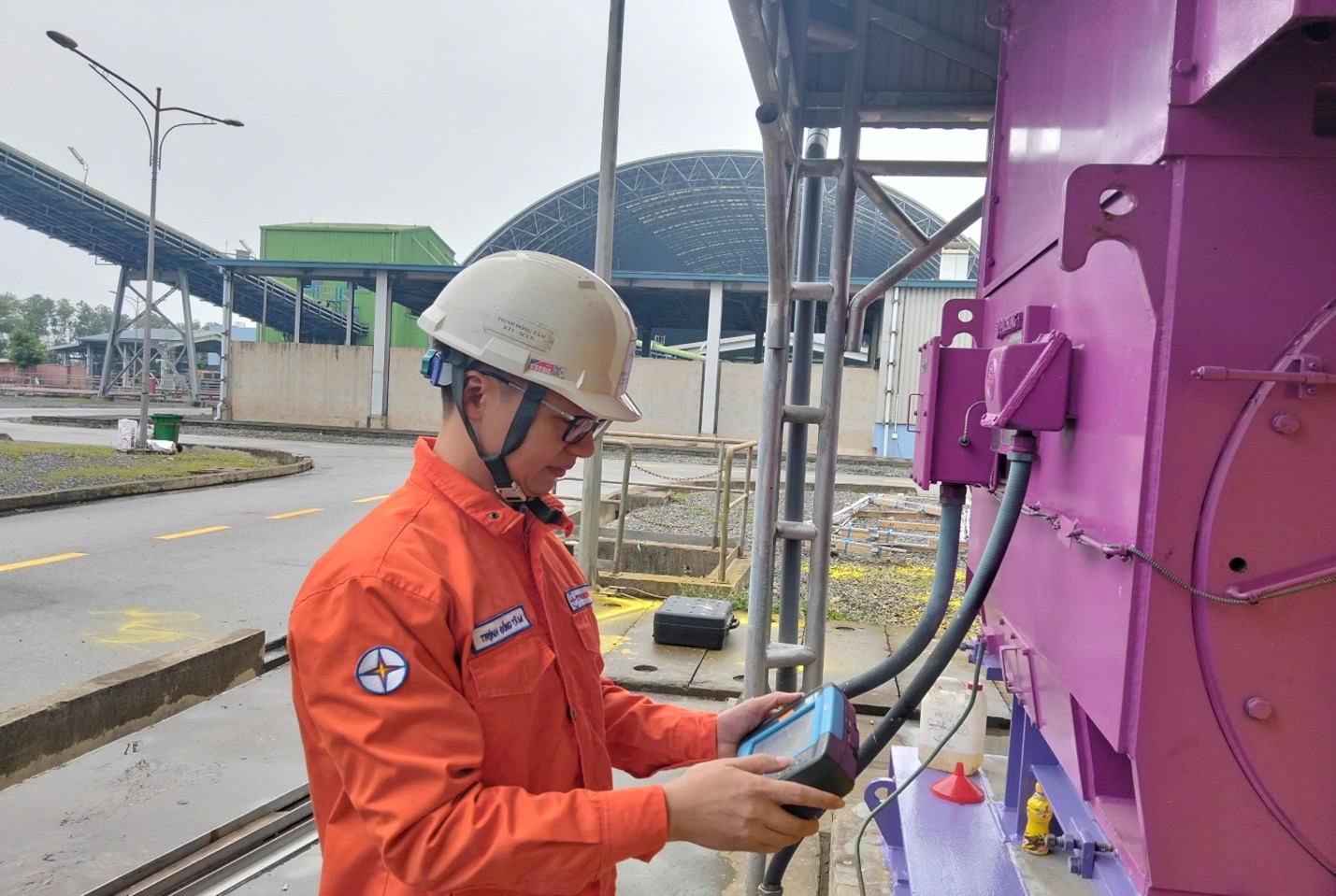 Nhiệt điện Nghi Sơn đẩy mạnh ứng dụng công nghệ hiện đại - 1