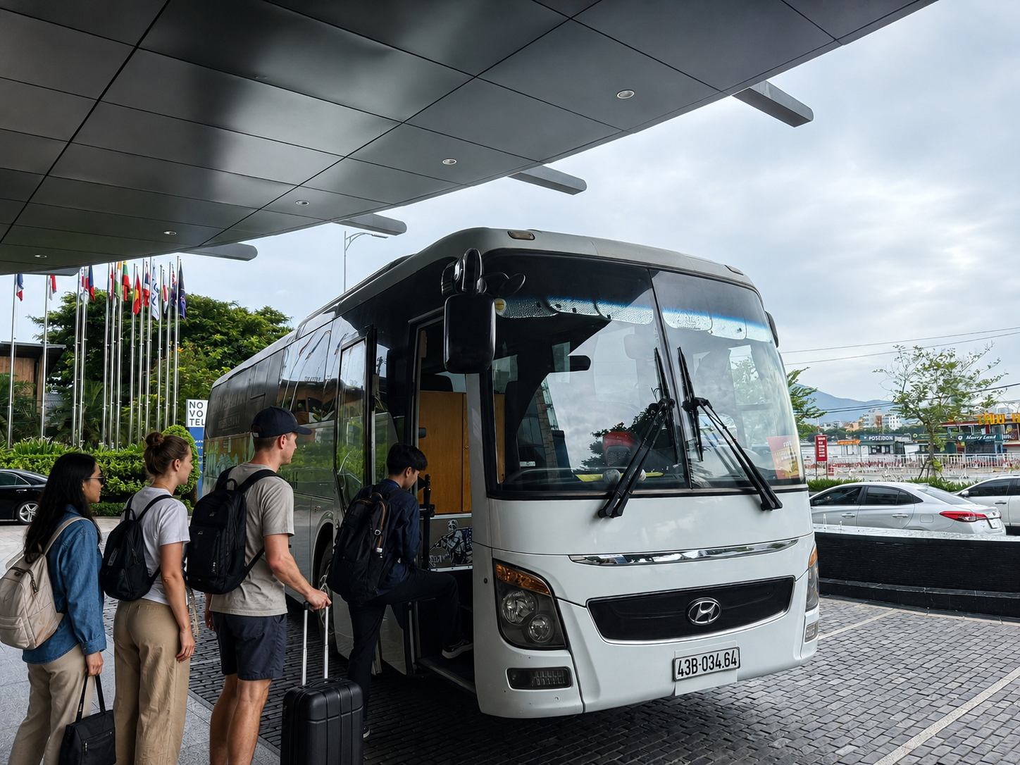 Khách chơi Bà Nà được đi xe bus miễn phí từ Đà Nẵng - 1
