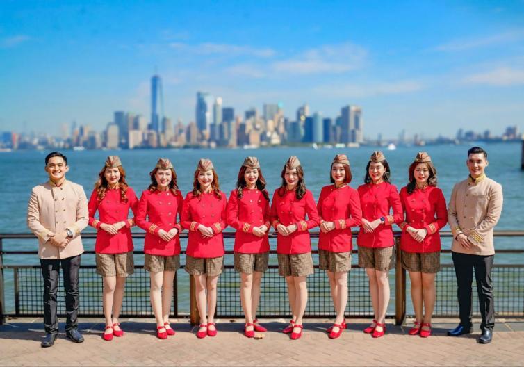 Sắc đỏ Vietjet được bình chọn “Đồng phục tiếp viên hàng khôngđẹp nhất thế giới” - 3