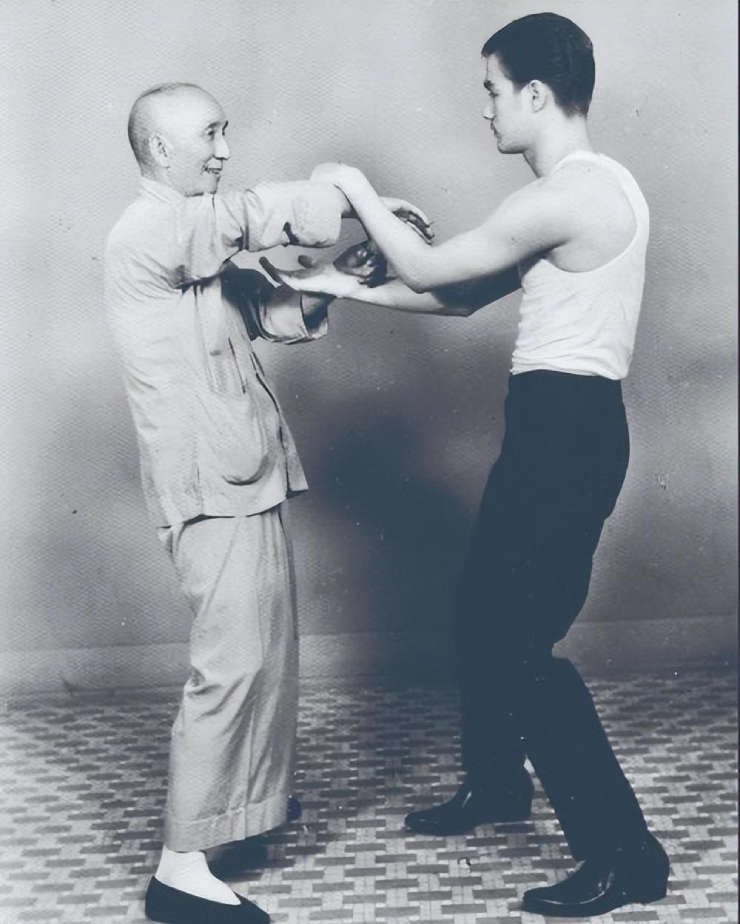 Lý Tiểu Long sáng lập môn võ khắc chế Vịnh Xuân của Diệp Vấn, trò đã vượt thầy? - 1