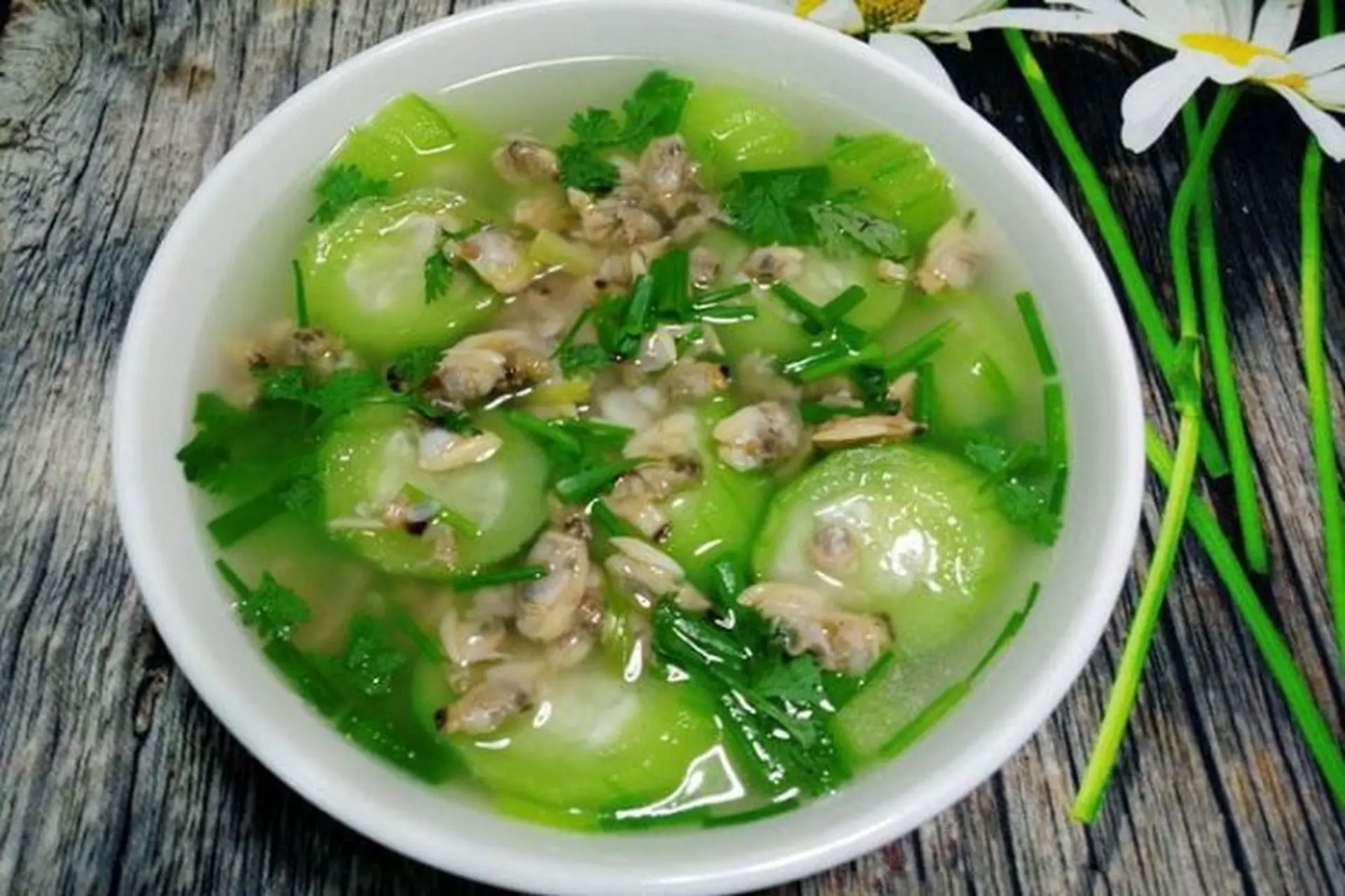 Loại quả bán đầy chợ được nhiều mẹ sau sinh truyền tai nhau giúp sữa thơm mát hơn - 1