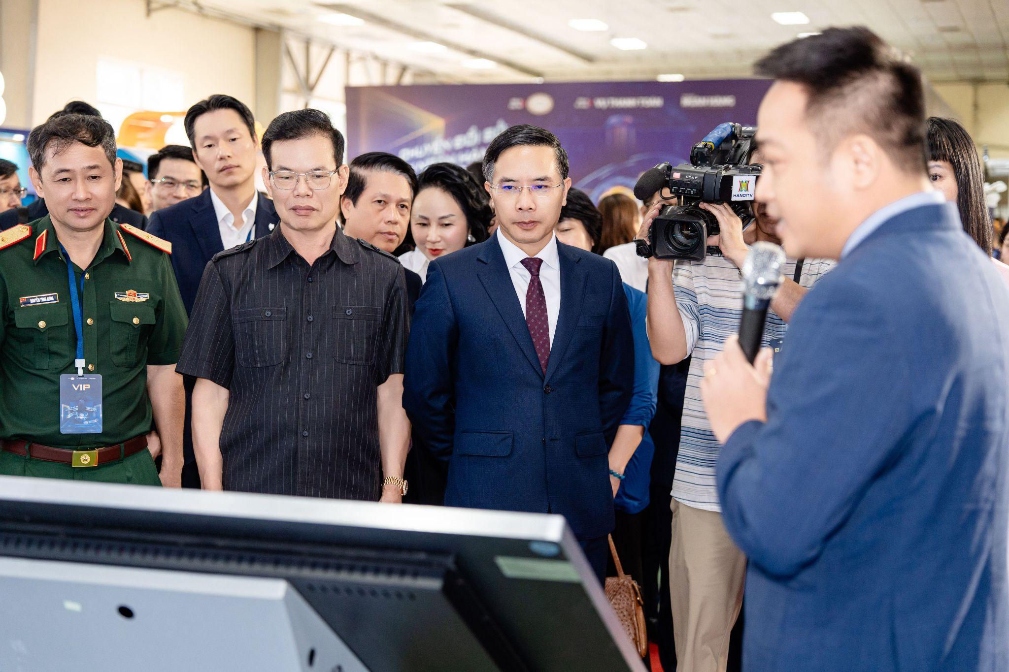 BIZ MBBank ứng dụng AI và dữ liệu, rút ngắn hành trình vốn cho doanh nghiệp - 1