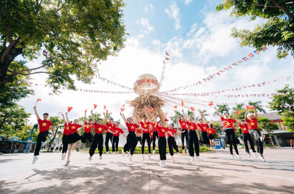 “Hời” chưa từng có: Sun World Ha Long tung bộ 3 ưu đãi chơi “không giới hạn” mừng Quốc khánh - 3