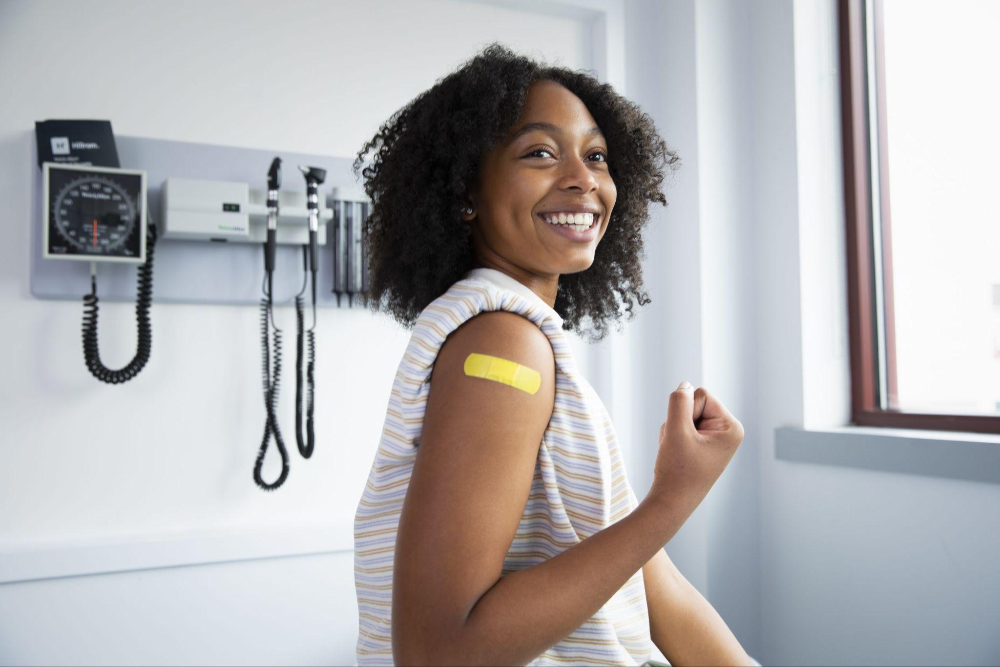 Nghiên cứu mới tại Anh: Vắc xin HPV giúp giảm mạnh tử vong do ung thư cổ tử cung, tỷ lệ ở phụ nữ trẻ gần như bằng không - 1
