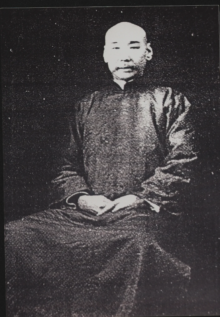Cao thủ võ thuật Trung Quốc tay cứng như thép, bẻ tay nhà vô địch thế giới cao 2m - 2