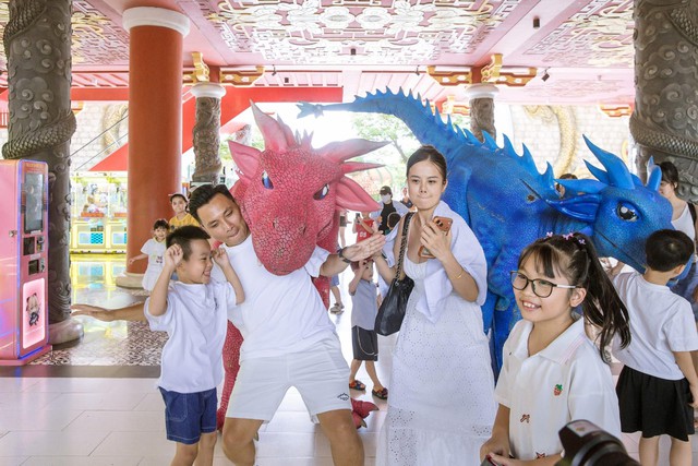 Kỳ nghỉ lễ 2/9: Du khách đổ xô chơi công viên giải trí tại thành phố Quảng Ninh - 4