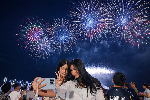 Kỳ nghỉ lễ 2/9: Du khách đổ xô chơi công viên giải trí tại thành phố Quảng Ninh - 9