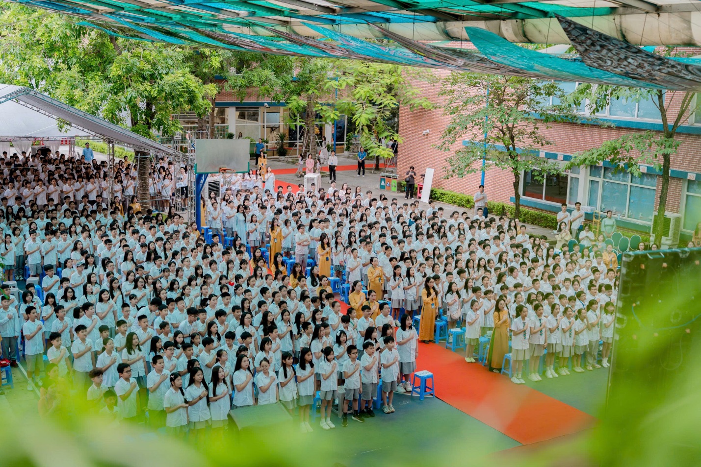 Khi đường đến trường trở thành một phần của tuổi thơ xanh - 2