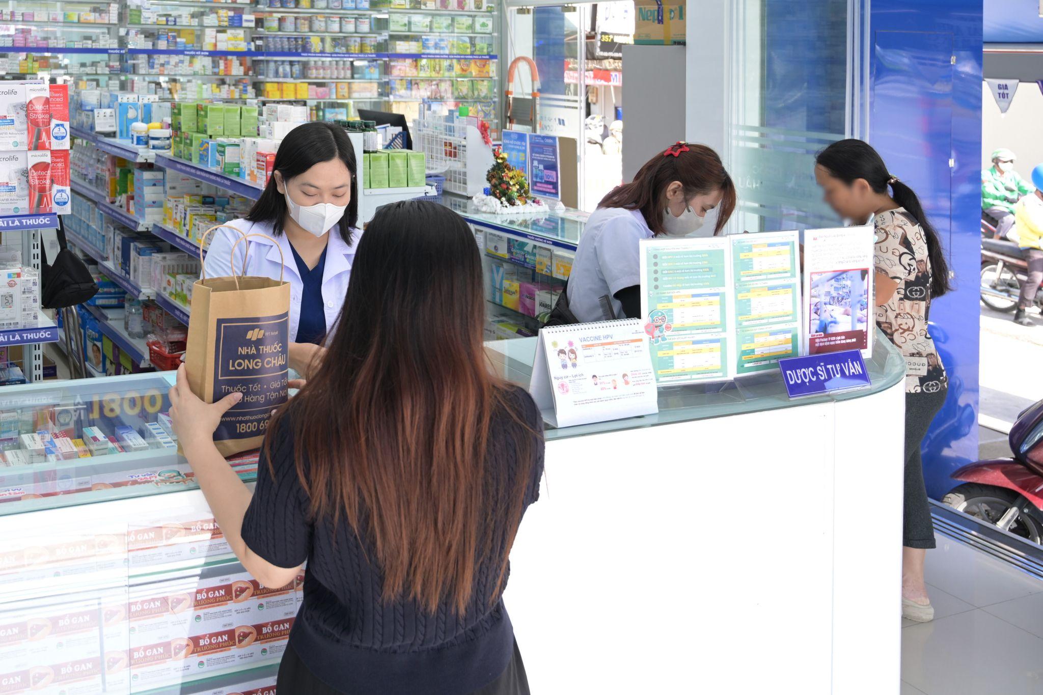 Đồng hành chăm sóc sức khỏe phụ nữ, Long Châu tiếp tục tiên phong đưa tiến bộ y khoa mới về tránh thai và quản lý cường kinh đến Việt Nam - 1