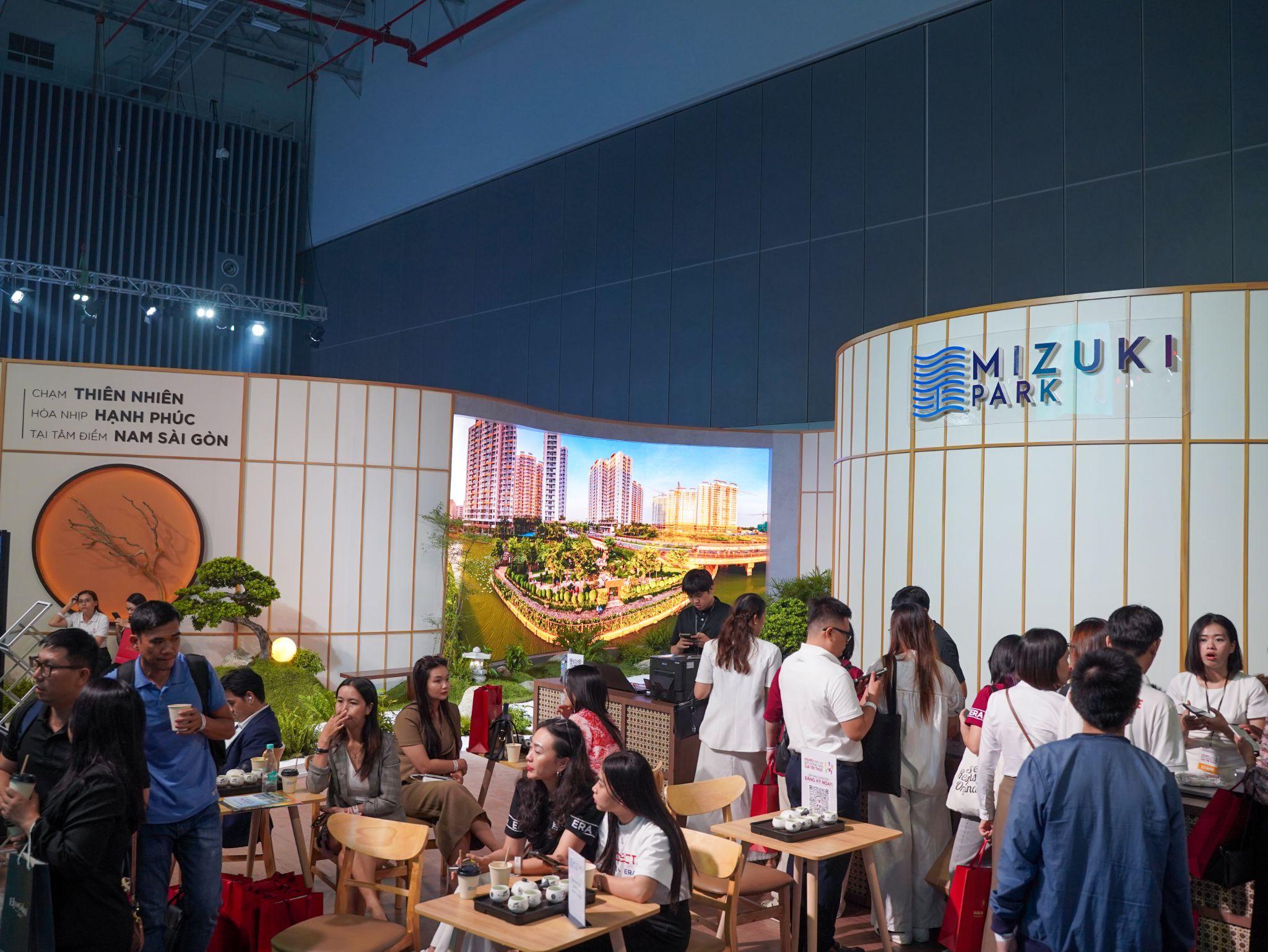 Ngày khai mạc Nam Long Experience 2026: Bùng nổ với hàng nghìn khách check-in, xem nhà và trải nghiệm - 3