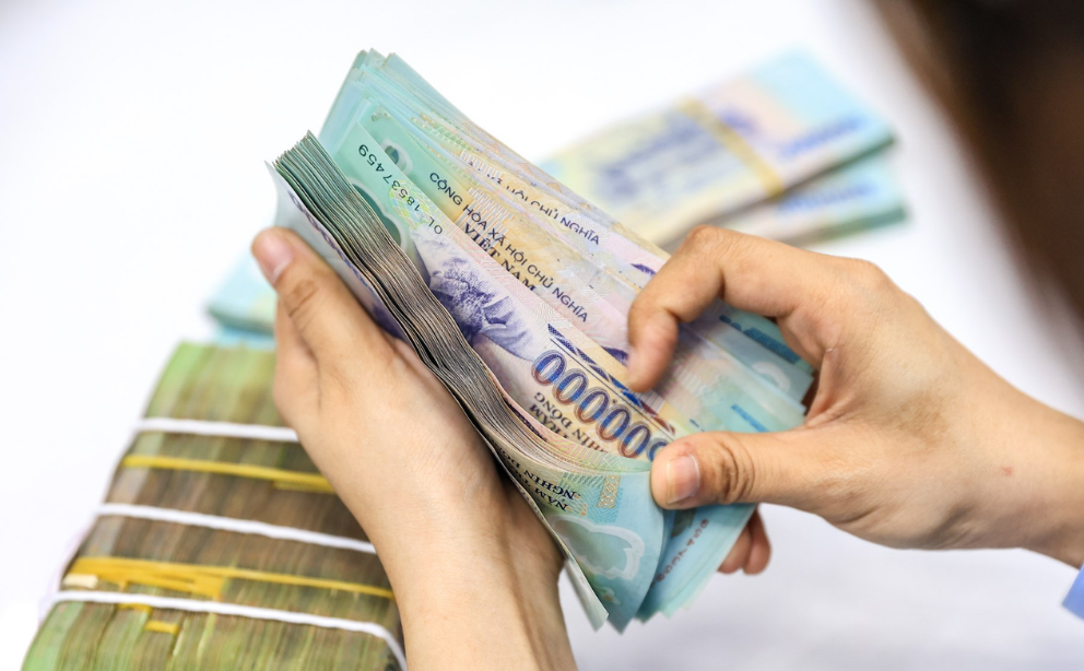 Chỉ cần vài triệu đồng, vì sao người lao động vẫn khó vay? - 1