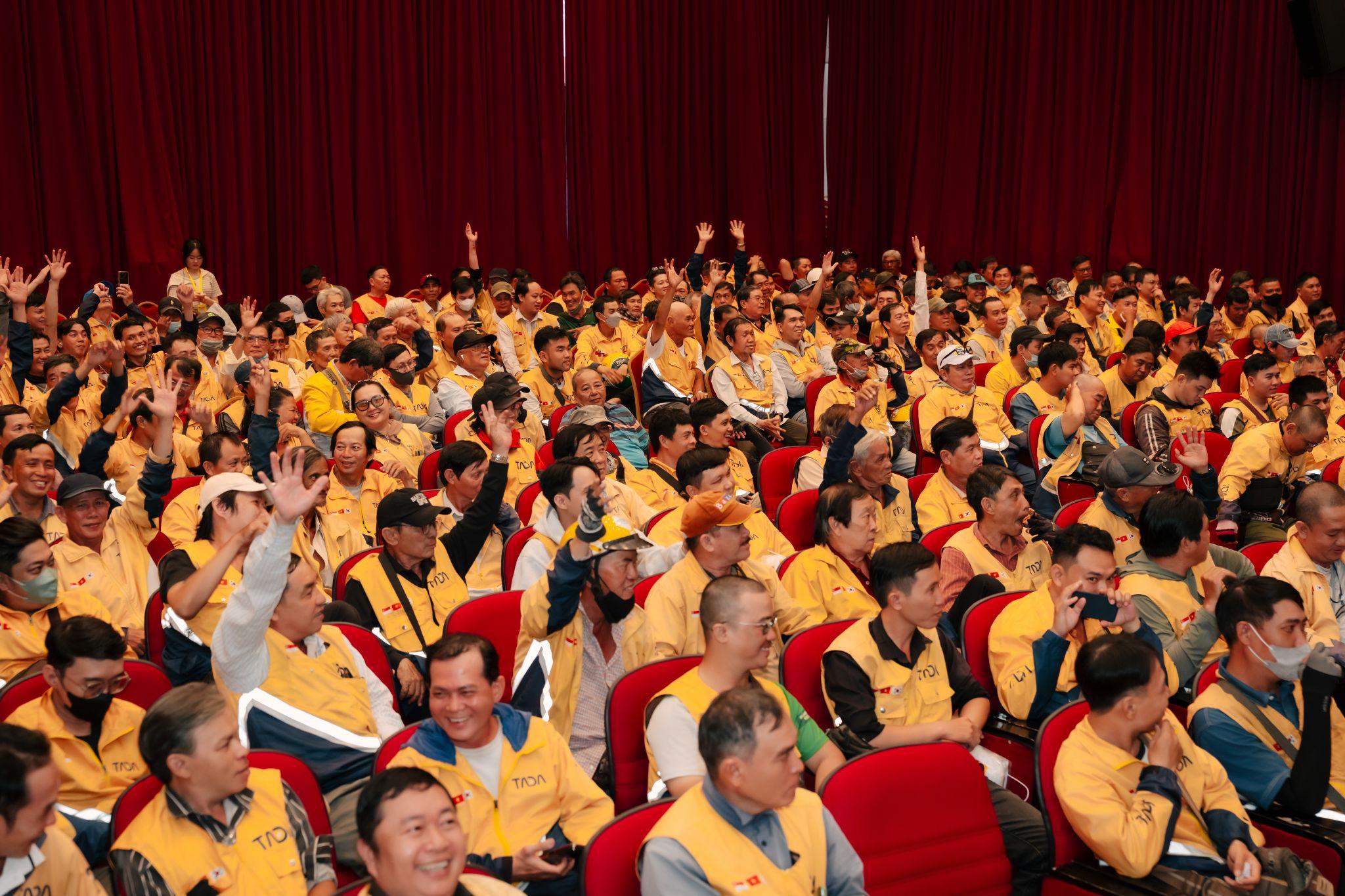 Tài xế nhận quà chưa phải điều đặc biệt nhất trong mùa Trung Thu của TADA năm nay - 1