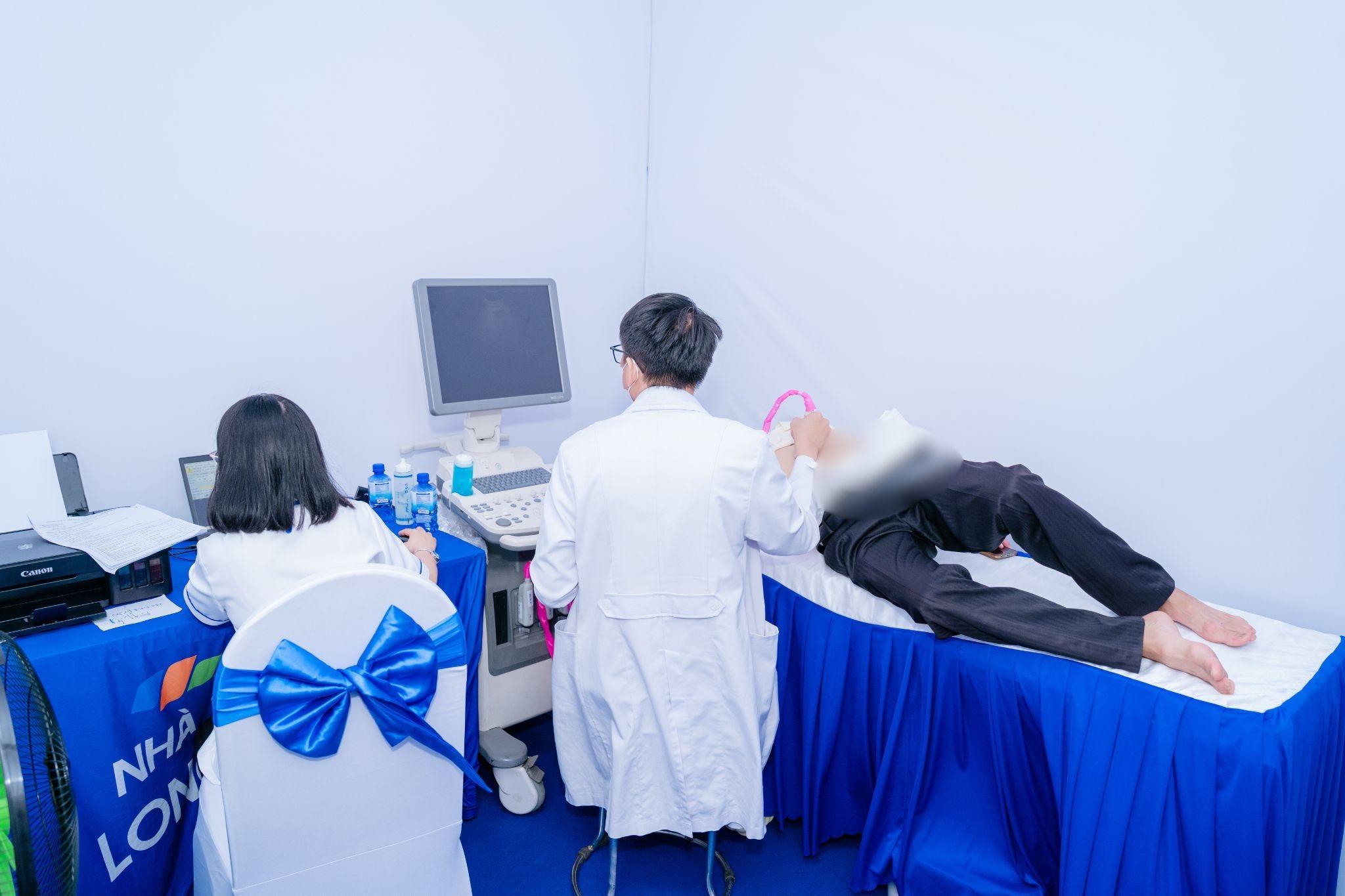 Thêm một hành trình sức khỏe mới: Long Châu cùng Abbott đưa chăm sóc và kiểm soát bệnh lý tiêu hóa đến gần cộng đồng - 6