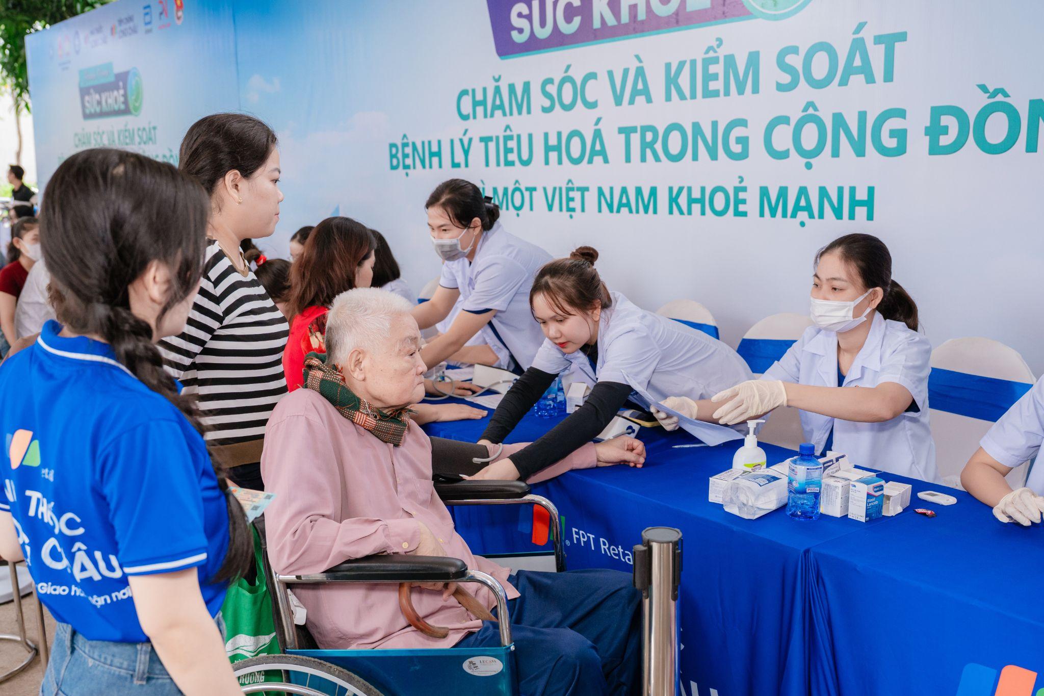 Thêm một hành trình sức khỏe mới: Long Châu cùng Abbott đưa chăm sóc và kiểm soát bệnh lý tiêu hóa đến gần cộng đồng - 8