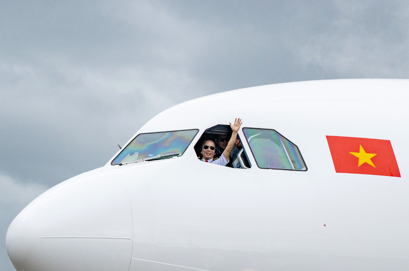 Cận cảnh tàu thân rộng A330 đầu tiên của Sun PhuQuoc Airways vừa đáp sân bay Phú Quốc - 10