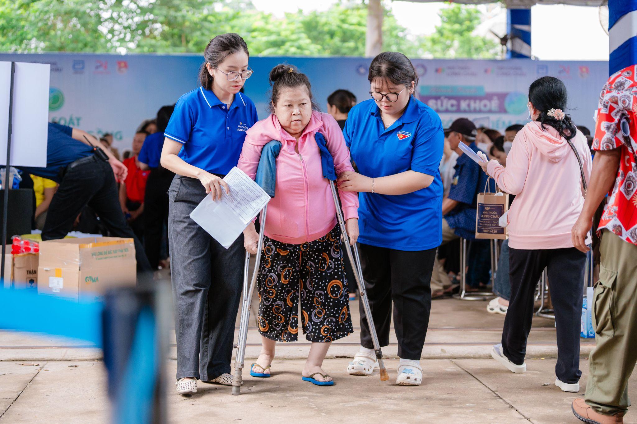 Thêm một hành trình sức khỏe mới: Long Châu cùng Abbott đưa chăm sóc và kiểm soát bệnh lý tiêu hóa đến gần cộng đồng - 9