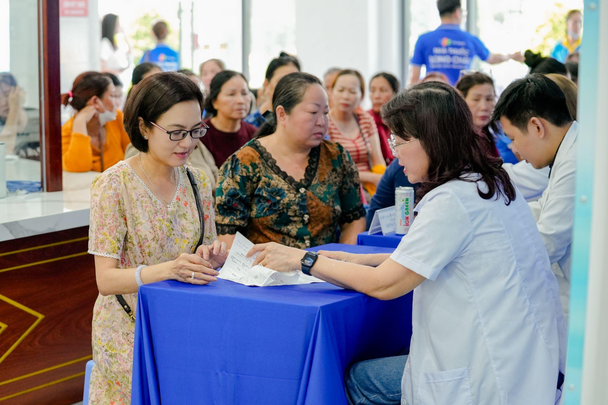 Chuỗi nhà thuốc đầu tiên hiện diện tại đặc khu Côn Đảo: Long Châu tầm soát ung thư miễn phí - 4
