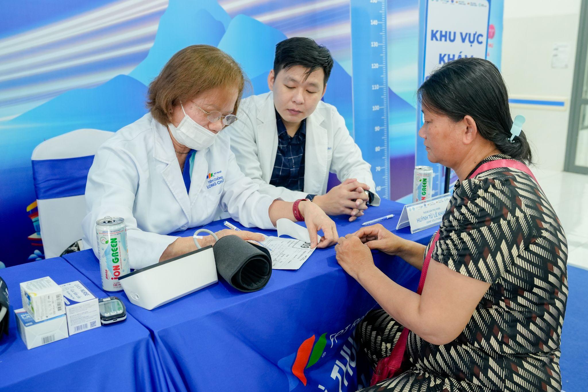 Chuỗi nhà thuốc đầu tiên hiện diện tại đặc khu Côn Đảo: Long Châu tầm soát ung thư miễn phí - 3