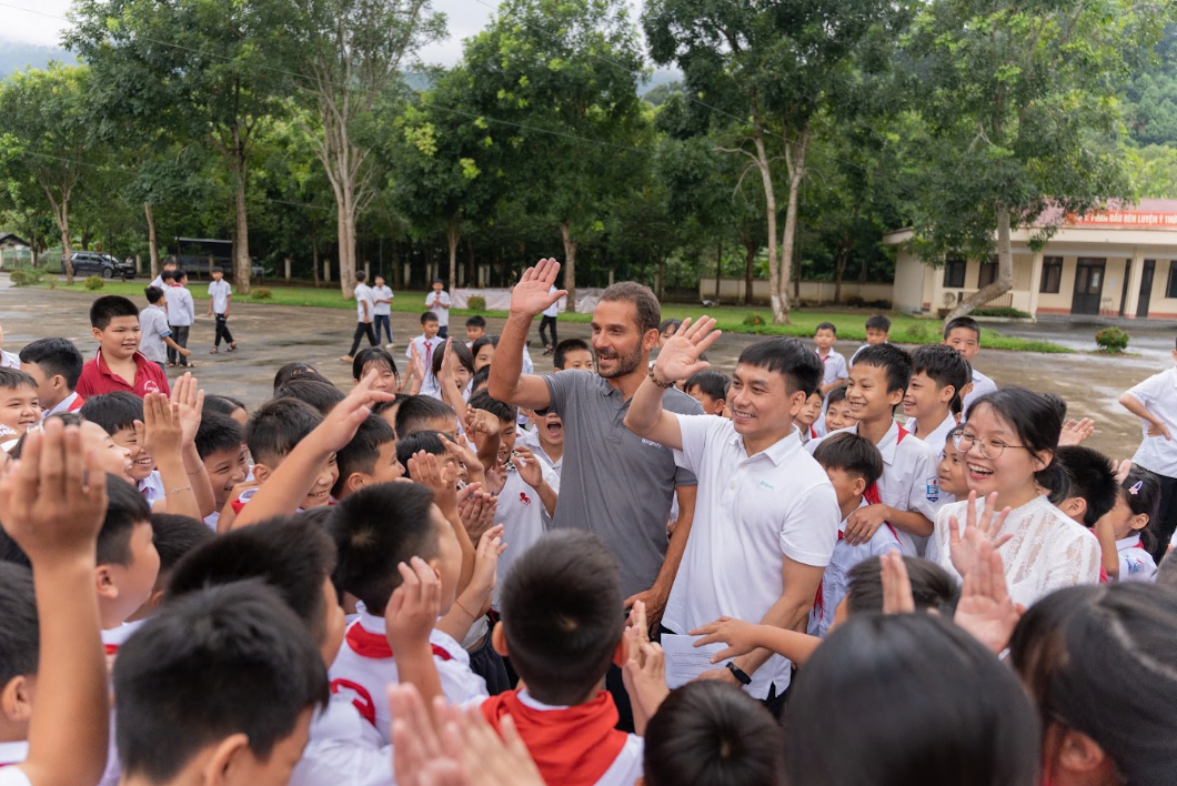 Hơn 18.000 người dân Tuyên Quang được tiếp cận không gian sống an toàn, thuận tiện hơn nhờ dự án chiếu sáng cộng đồng - 4