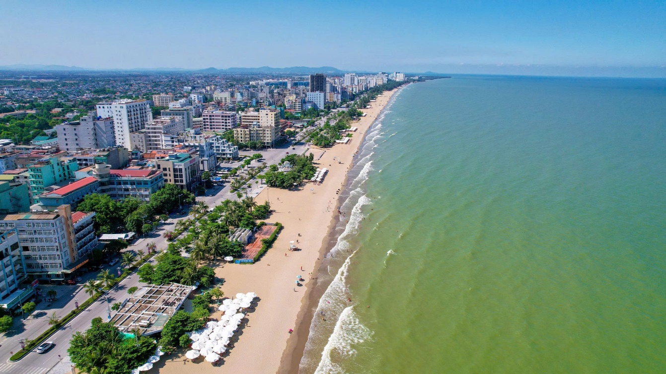 Thí điểm tour du lịch kết nối phố biển Sầm Sơn với các di sản xứ Thanh - 2